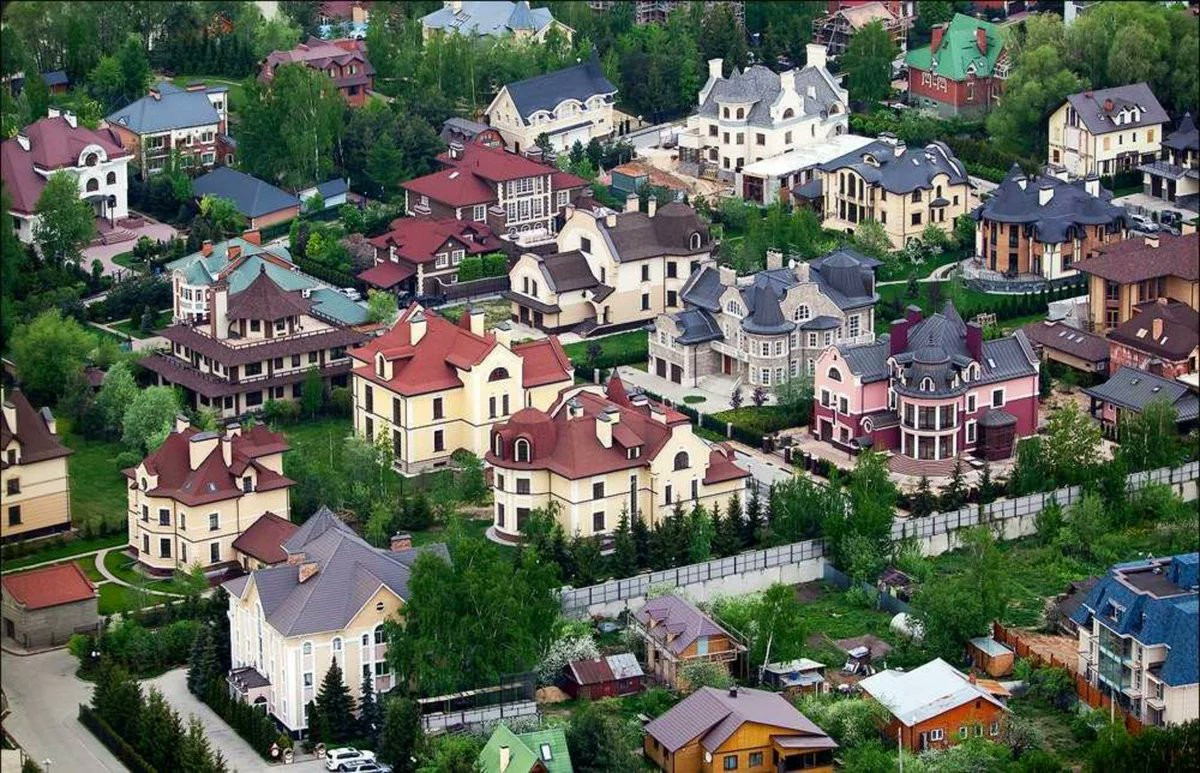 Самый дорогой в России дом продают в Барвихе за 6 млрд руб.